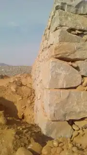 بوكلين لبناء الحجر وقص الأراضي والحفر واالهدم 4
