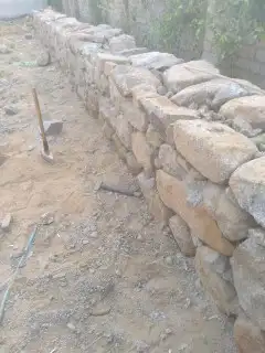 بوكلين لبناء الحجر وقص الأراضي والحفر واالهدم 12