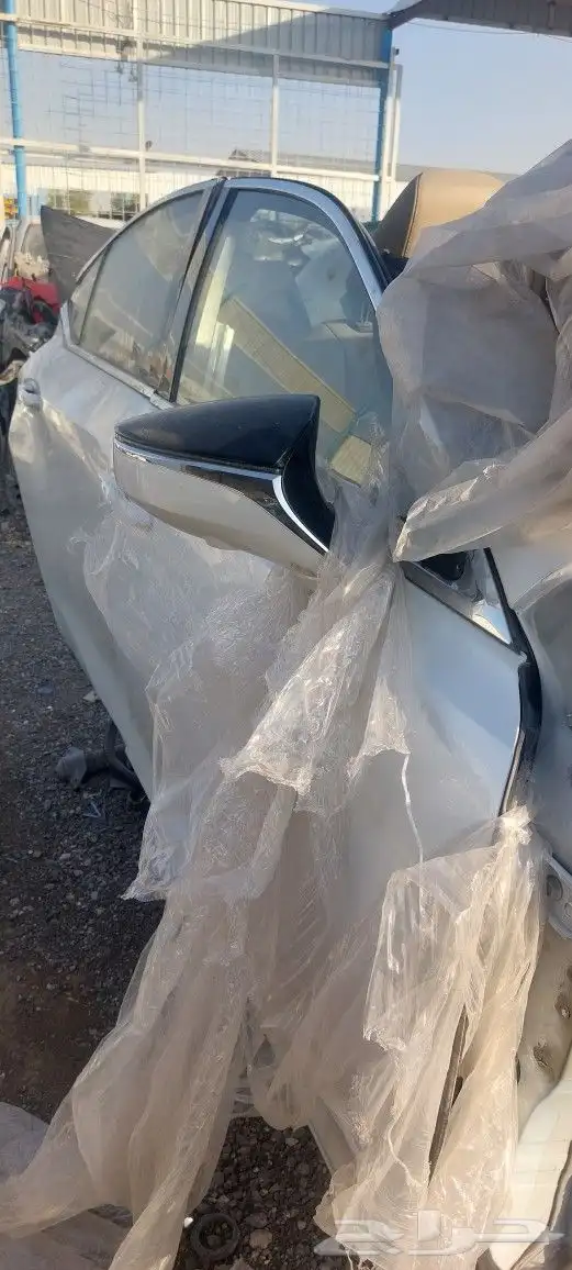 قطع غيار لكزس ES 2020 18