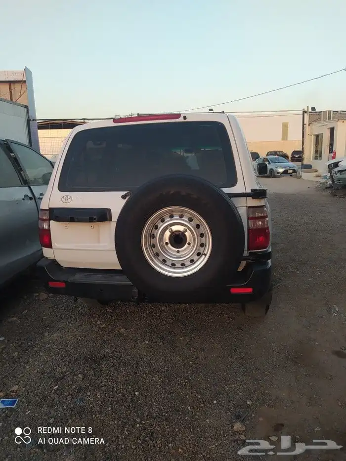 جيب لاندكروزر 2004 1