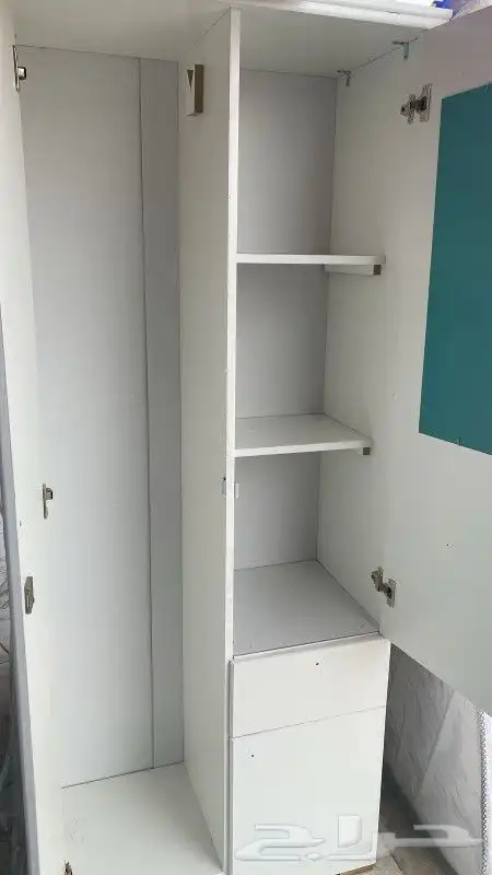 يوجد لدينا جميع انواع الدواليب من خشب والحديد والبكسات الخشب 3