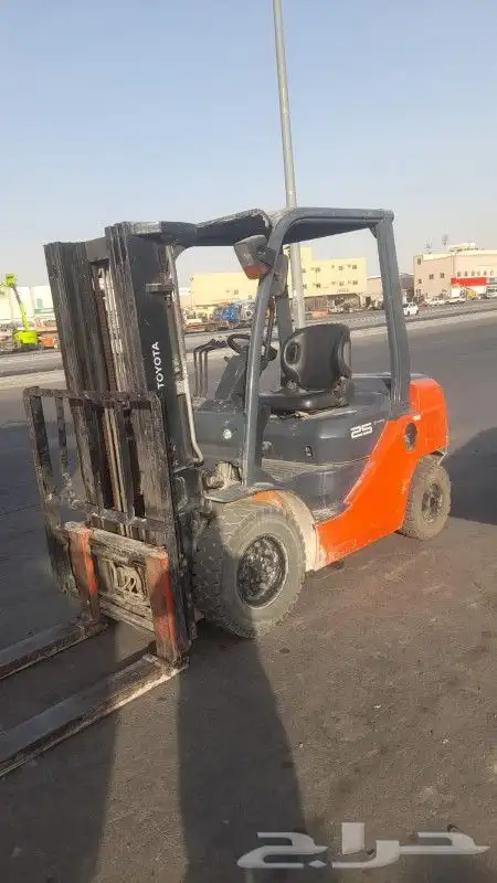 رافعه شوكيه تحميل وتنزيل للتأجير مشاوي بجميع الاطنان10طن3طن 0