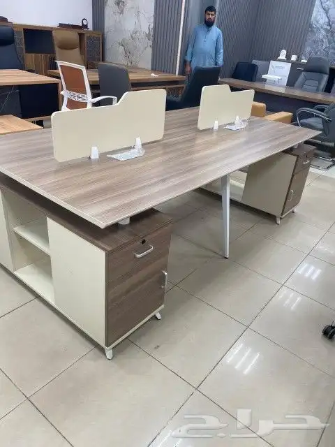 مكاتب 13