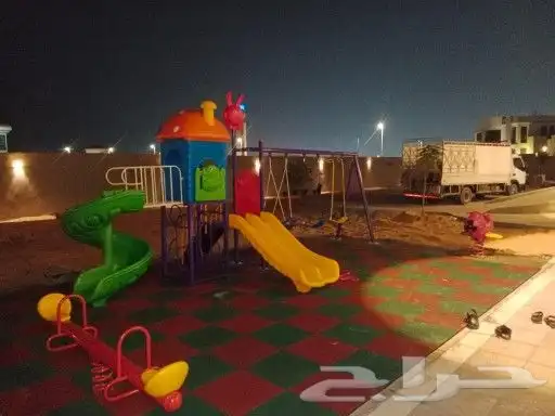 العاب حدائق كبير ومتوسطة زحاليق نطاطات مراجيح 47