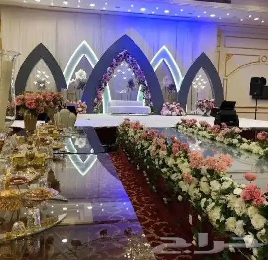 كوشات حسب الطلب 8