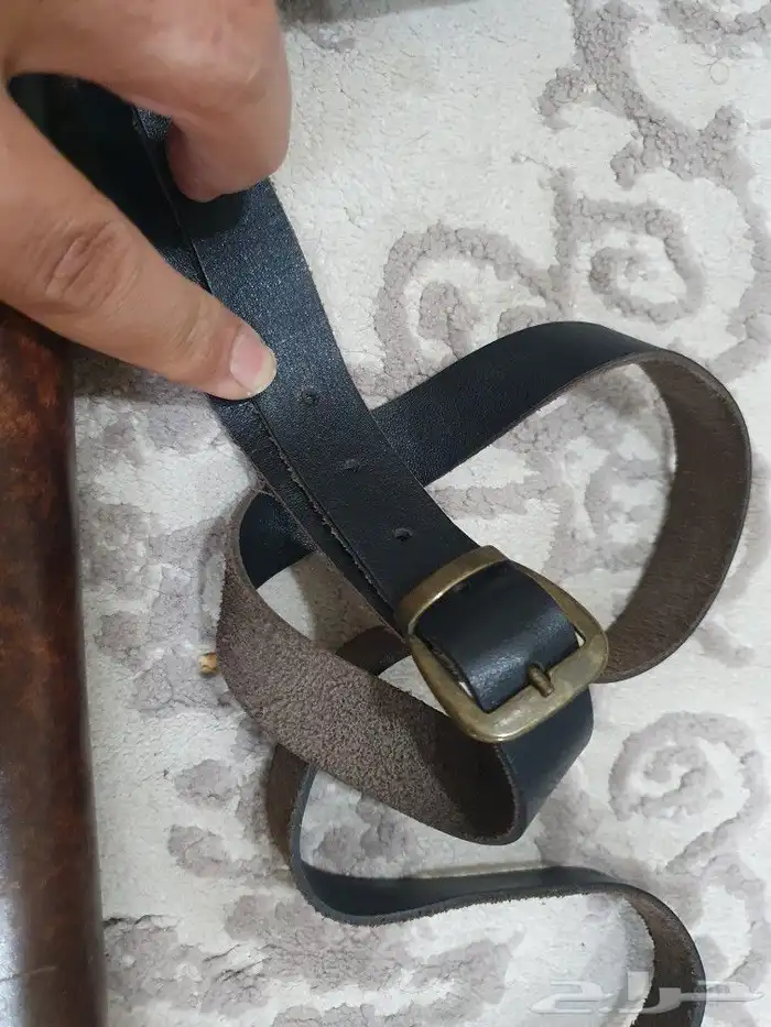 شنطه نسائيه مميزه مصنوعه من الجلد شبه جديده 5