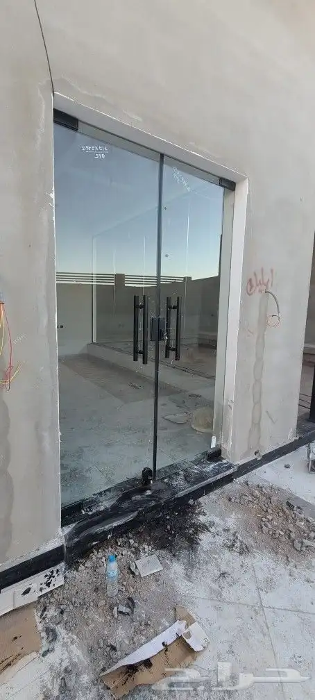 ابو عمر للزجاج والسكوريت 10