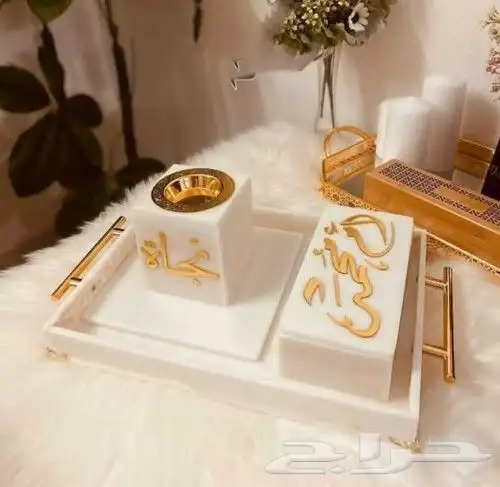 مبخره اكريليلك بالاسم الي تبيه حسب الطلب يتم تجهيز الطلب في 9