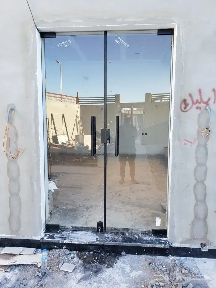 ابو عمر للزجاج والسكوريت 11