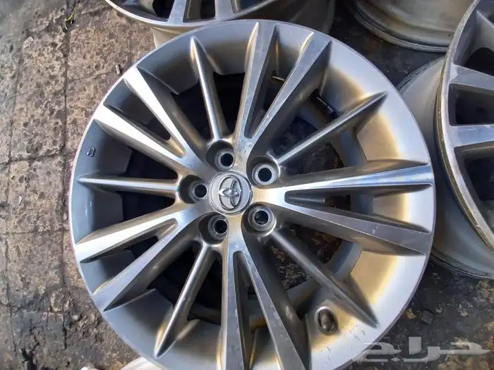 جنوط كورولا موديل 2016مقاس16 اصلي وكاله 2