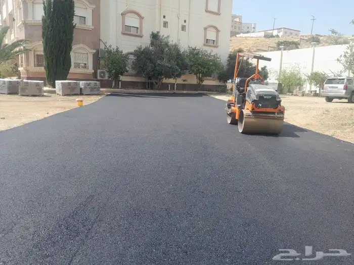 مقاولات الاسفلت الحار والمقشور والتخطيط ودك الارضي 3