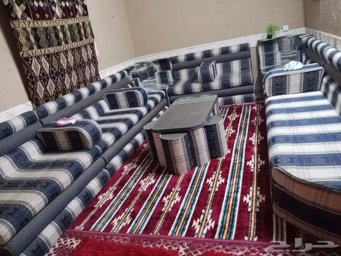 كنب اسغنج مضغوط كبير مستعمل 1