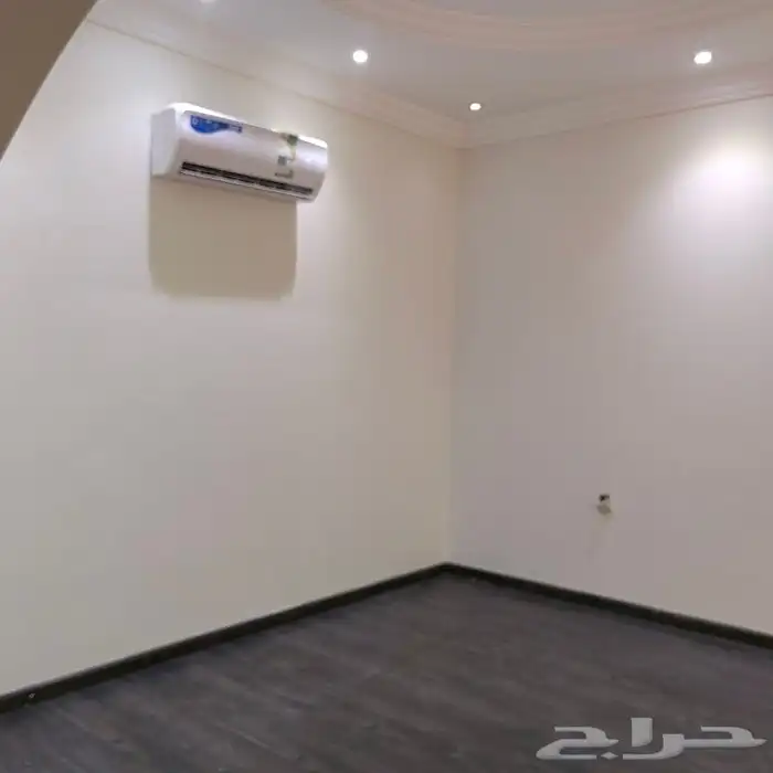 دهان مصري له جميع انواع الدهان الحديث والديكور 4