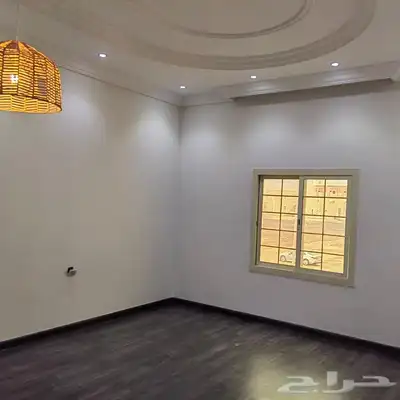 دهان مصري له جميع انواع الدهان الحديث والديكور 3