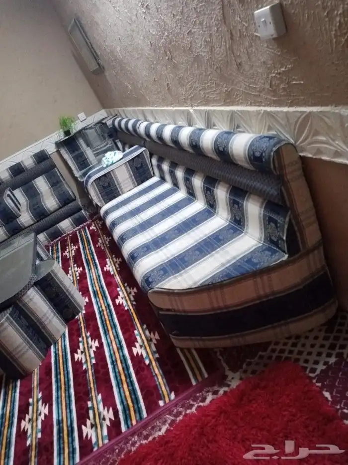 كنب اسغنج مضغوط كبير مستعمل 3