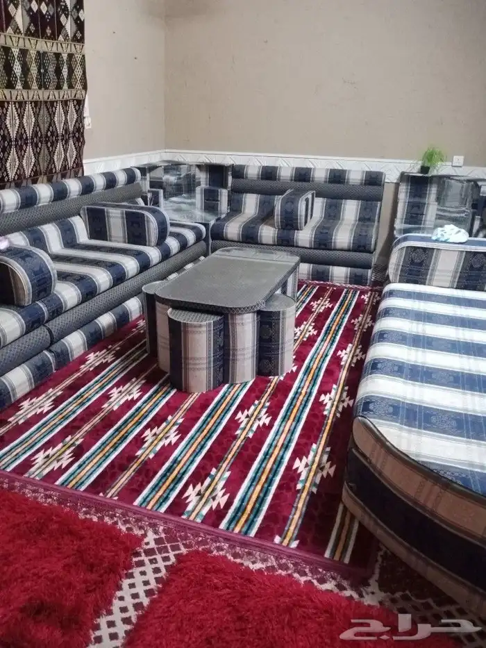 كنب اسغنج مضغوط كبير مستعمل 0