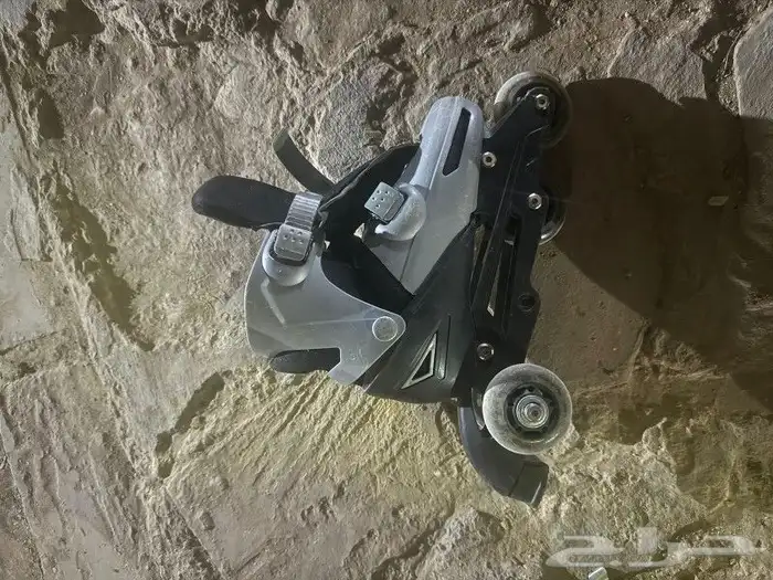 بتناج حذاء تزلج للبيع 2