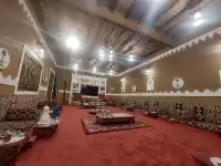 مباني تراث من طين واحجر واسقف مخشب ا 3