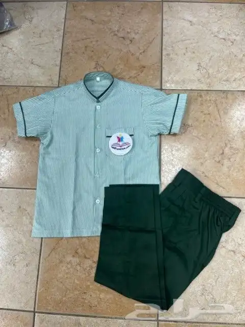 الزي الموحد مدرسه تيشيرت بولو قميص بنطلون تفصيل وتطريز 0