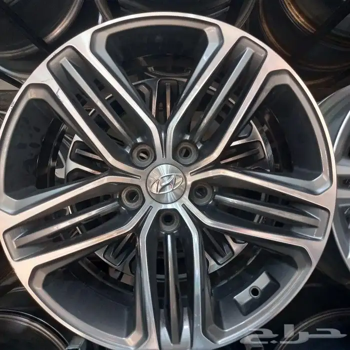 جنوط ازيرا موديل2018 مقاس18 اصلي وكالة 4