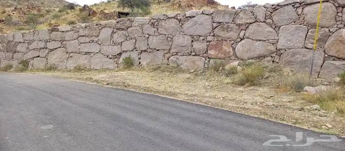 معلم حجر 1
