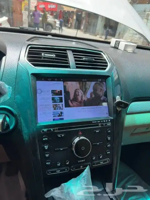 شاشه فورد اكس بلاور 2017 4