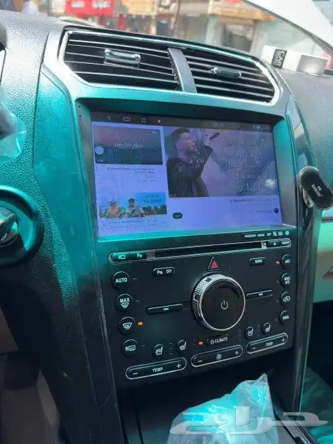 شاشه فورد اكس بلاور 2017 3