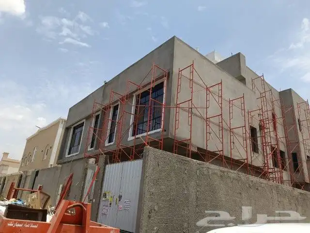 شركة أبو عزام للسقالأت 0