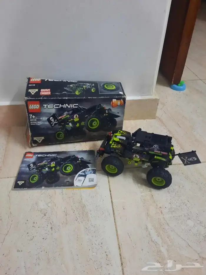 لعبة تركيب سيارة كبيرة من شركة ليجو 0