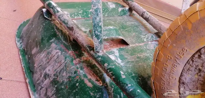 عربية عمال بناء لخلطة الأسمنت في الدرعية 4