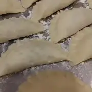 فطائر بعجينة البف باستري مفرزن 0