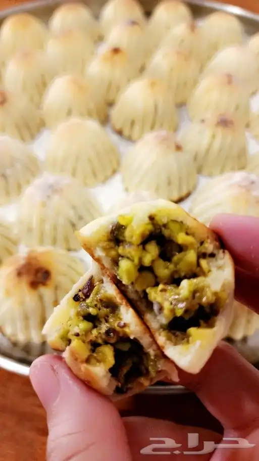 الذ واطرى واشهى معمول شامي الفستق الحلبي 1