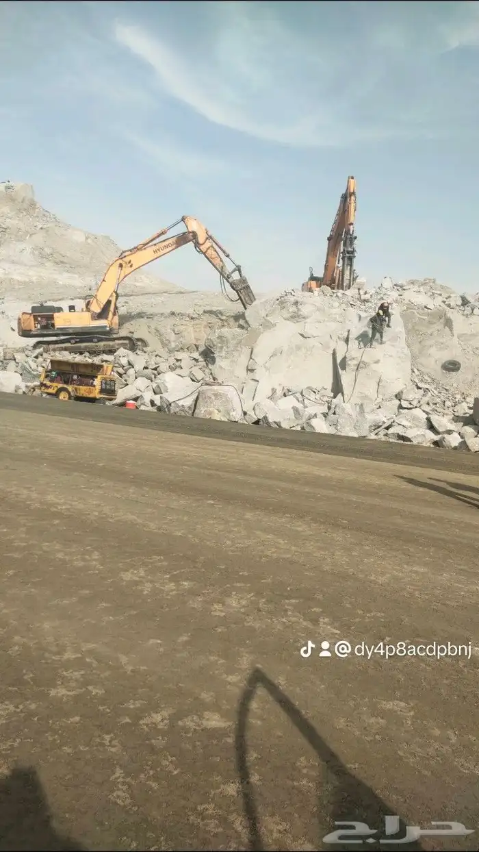 بناء الحجر وقص الأرض وتكسير الصخور 4
