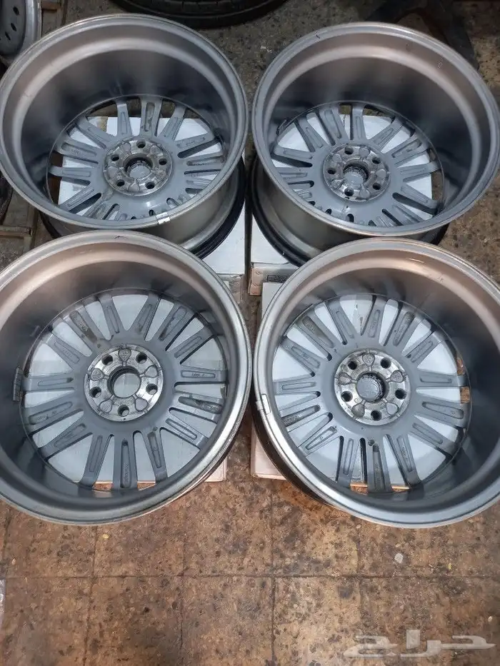 جنوط كامري هايبرد موديل 2024 مقاس18 اصلية 2