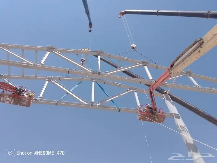 يوجد لدينا بام تراك 10 وكرينات وكلينا وروافع شوكيه للايجار ا 6
