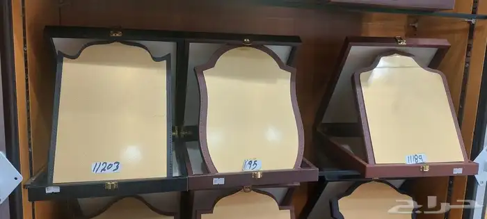 دروع تذكارية 18