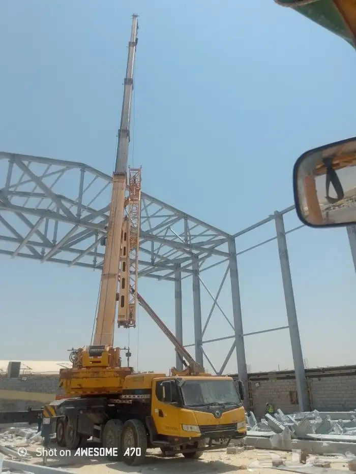يوجد لدينا بام تراك 10 وكرينات وكلينا وروافع شوكيه للايجار ا 8