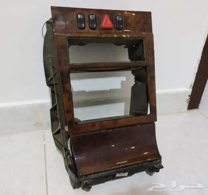 للبيع قطع غيار مرسيدس ابو عيون 54