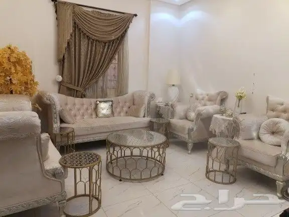 طقم كنب طقم طاولات خدمة ستارة سجادة 6