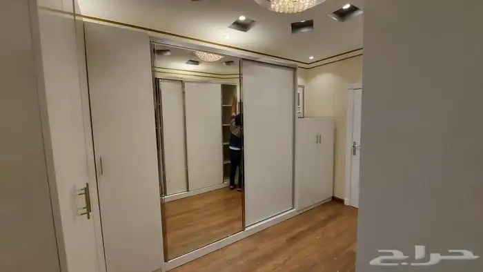 نجار تفصيل الخزائن وكل اعمال النجارة 0