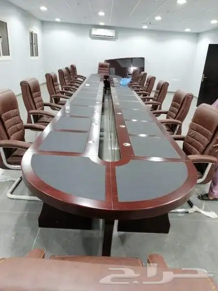 مكاتب كراسي و دواليب 7