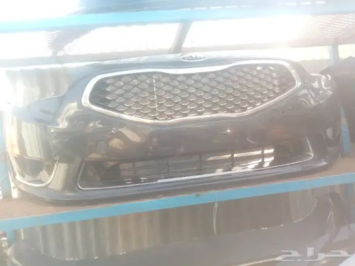 يتوفر لدينا شمعات اماميه بالاضافه الى صدام امامي كدنزا 2015 2