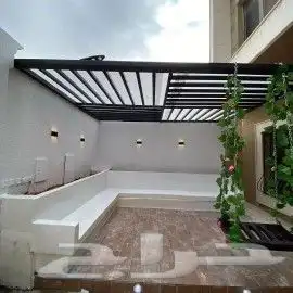 تركيب عشب صناعي تصميم جلسات ومظلات تنسيق حدائق 9