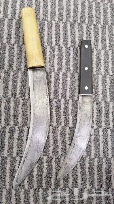 ثنتين شفار قديمه كفو 0
