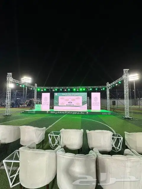 شاشات led وإضاءات موفينج هيد بيم 4