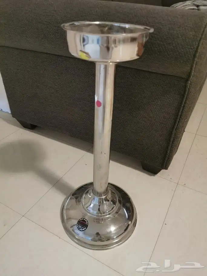 طفاية دخان الأماكن العامة والجلسات 0