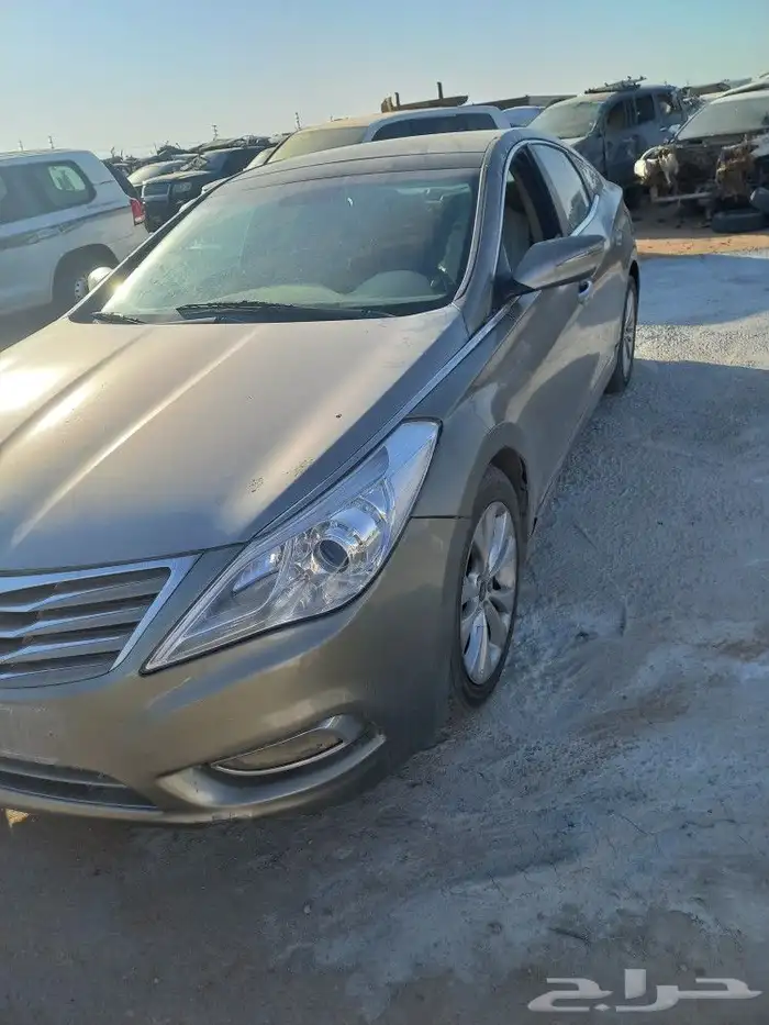 بيع قطع غيار ازيرا 2012 1