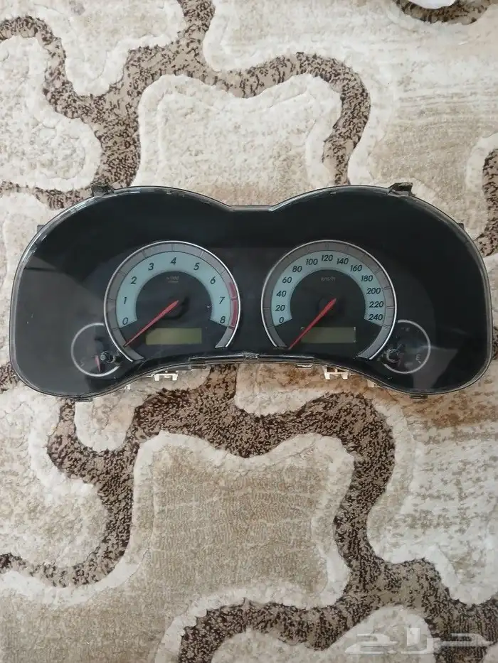 للبيع عداد كورلا من موديل 2008 الى 2013 0