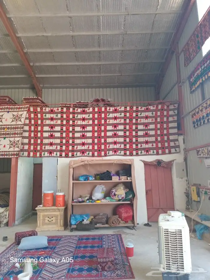 طاولات وكراسي 10