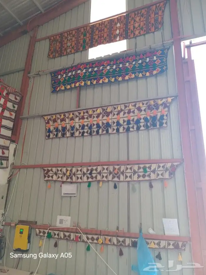 طاولات وكراسي 11